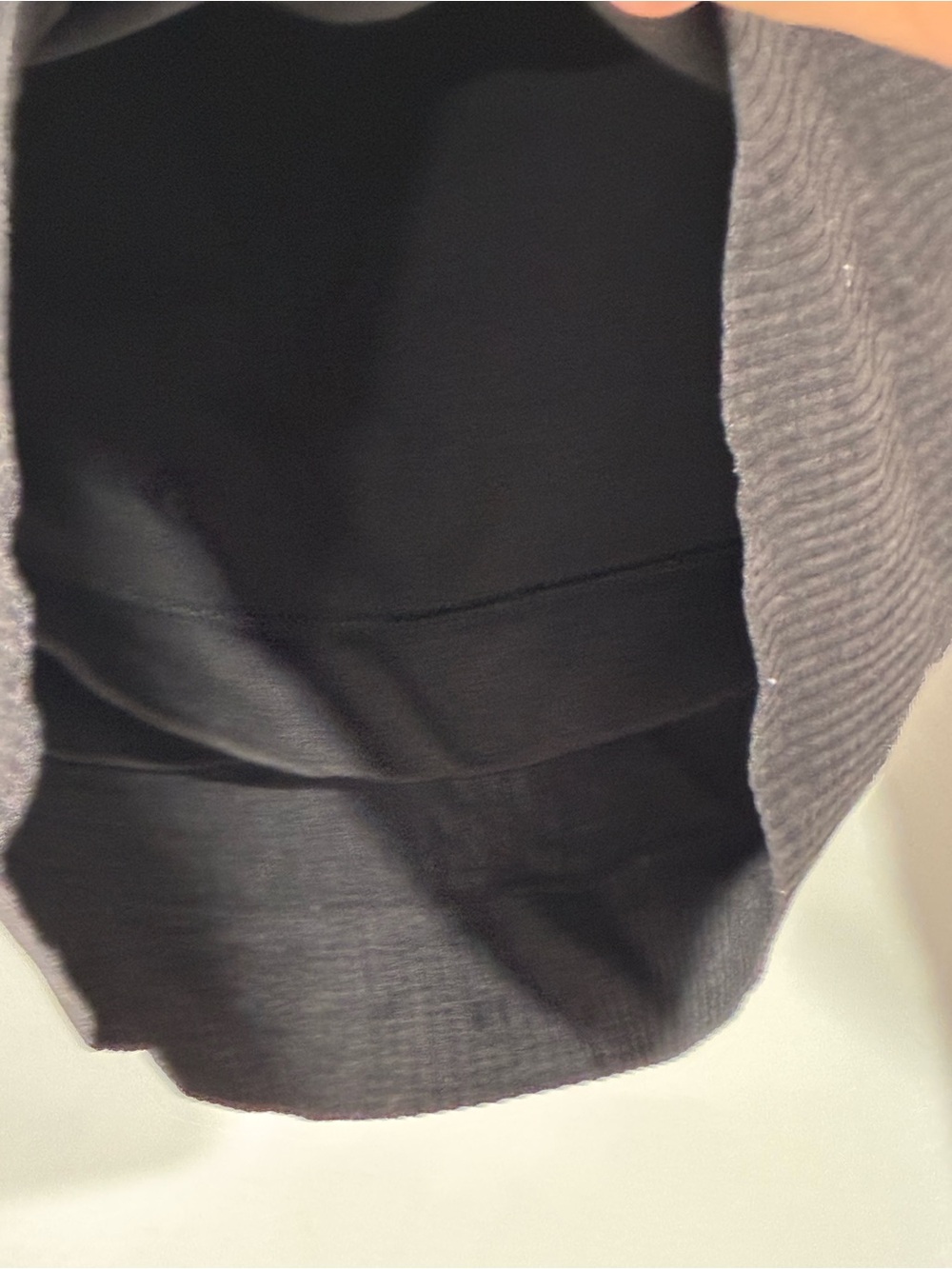 Lululemon Black Ribbed Cropped Under Layer Long Sleeve Athletic Top Size 6 - Picture 3 of 5